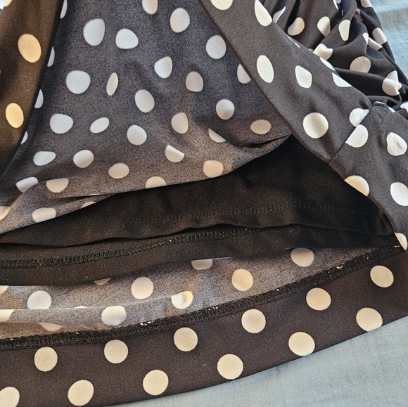 Guess sz M bodycon fitted mini dress EUC - Picture 9 of 11